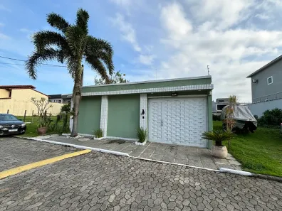 Casa de Condomínio com 2 Quartos para alugar, 120m² no Vargem Pequena, Rio de Janeiro