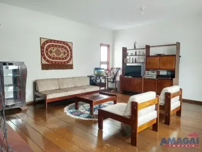 Casa com 3 Quartos à venda, 239m² no Centro, Jacareí