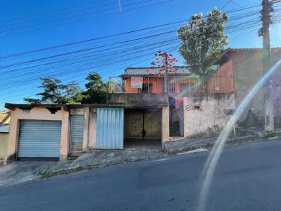 Casa com 2 Quartos à venda, 170m² no Novo Progresso, Contagem