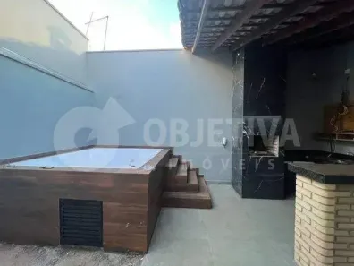 Casa com 3 Quartos à venda, 180m² no Alto Umuarama, Uberlândia