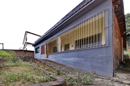 Casa com 3 Quartos à venda, 138m² no Duzentos e Quarenta e Nove, Volta Redonda