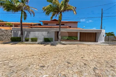 Casa com 3 Quartos à venda, 352m² no De Lourdes, Fortaleza