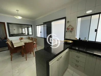 Casa com 3 Quartos à venda, 159m² no São Cristóvão, Cascavel