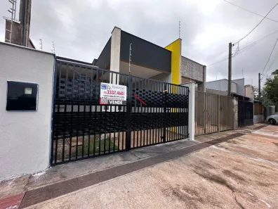 Casa com 2 Quartos à venda, 61m² no Colúmbia, Londrina
