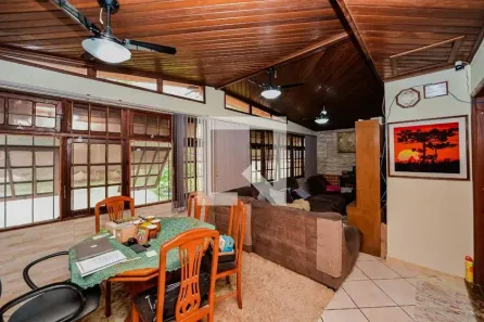 Casa com 3 Quartos à venda, 200m² no Rubem Berta, Porto Alegre