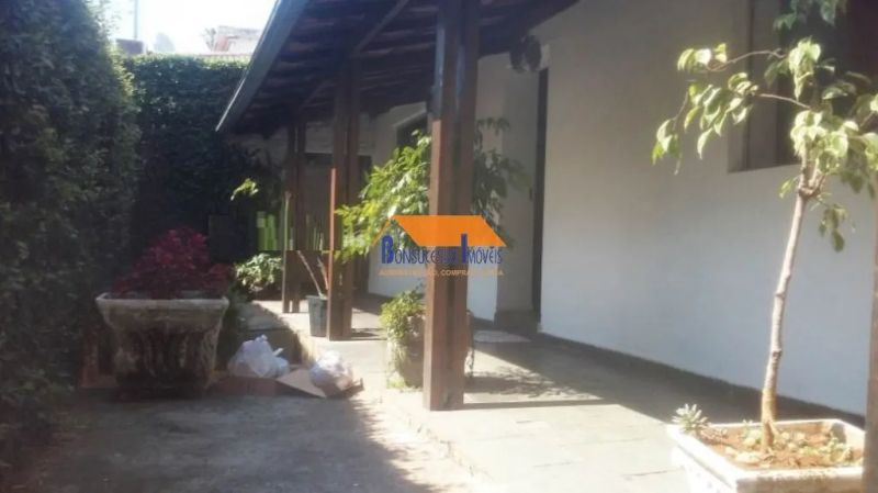 Casa com 4 quartos — Carlos Prates, Belo Horizonte
