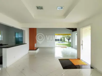 Casa de Condomínio com 3 Quartos para alugar, 197m² no Condominio Bosque dos Pires, Itatiba