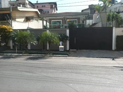 Casa com 4 Quartos para alugar, 350m² no City América, São Paulo