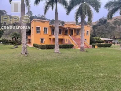 Fazenda/Sítio com 4 Quartos à venda, 2300m² no Centro, Joanópolis