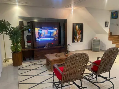 Sobrado com 4 Quartos à venda, 299m² no Vila Santa Clara, São Paulo