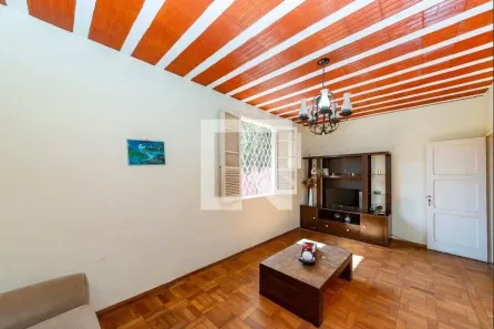Casa com 3 Quartos à venda, 245m² no Carlos Prates, Belo Horizonte