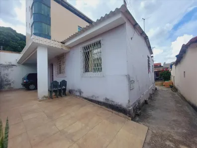 Casa com 6 Quartos à venda, 360m² no Santa Cruz Industrial, Contagem