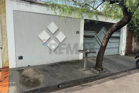 Casa com 3 Quartos à venda, 137m² no Conjunto Habitacional Hilda Mandarino, Araçatuba