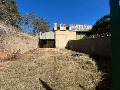 Galpão/Depósito/Armazém para alugar, 1000m² no Distrito Industrial, Montes Claros