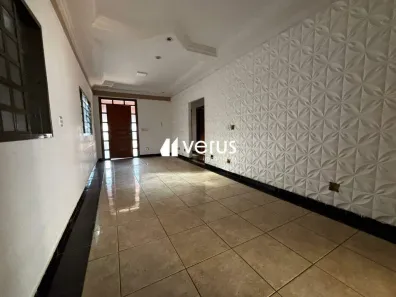 Casa com 4 Quartos à venda, 187m² no Planalto, Uberlândia