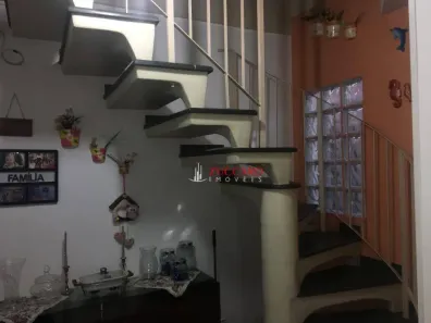 Sobrado com 4 Quartos à venda, 214m² no Jardim Bom Clima, Guarulhos