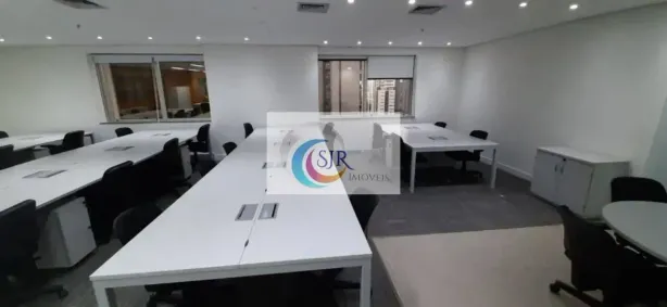Sala Comercial para alugar, 212m² no Vila Olímpia, São Paulo