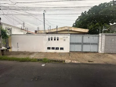 Casa com 2 Quartos para alugar, 30m² no Centro, Teresina