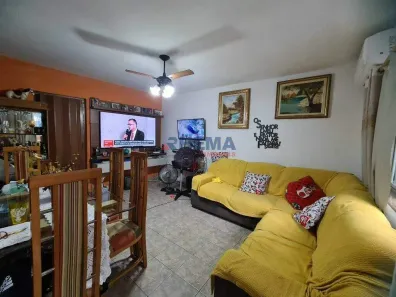 Sobrado com 2 Quartos à venda, 68m² no Marapé, Santos