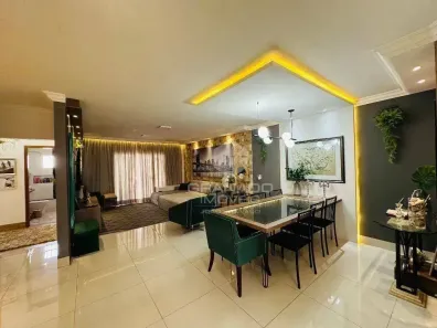 Casa com 4 Quartos à venda, 206m² no Jardim Botânico, Maringá