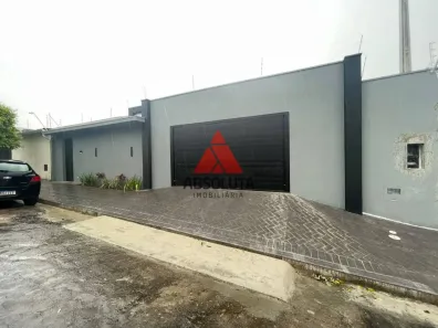 Casa com 3 Quartos para alugar, 170m² no Vila Massuchetto, Americana