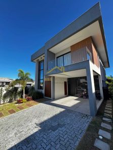 Casa com 4 Quartos à venda, 255m² no Buraquinho, Lauro de Freitas