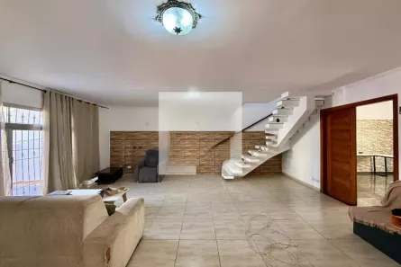 Casa com 3 Quartos à venda, 218m² no Nova Piraju, São Paulo