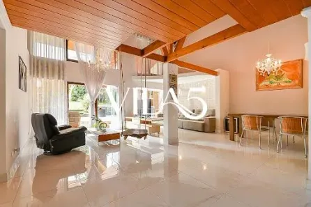 Casa com 4 Quartos à venda, 289m² no Bigorrilho, Curitiba