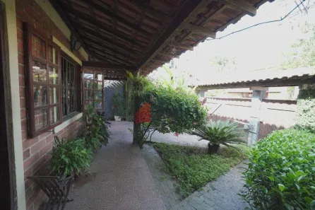 Casa com 4 Quartos à venda, 212m² no Itaipu, Niterói