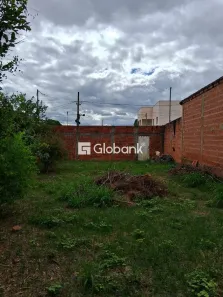 Lote/Terreno à venda, 300m² no Novo Delfino, Montes Claros