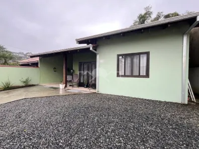 Casa com 2 Quartos à venda, 80m² no Nova Brasília, Joinville