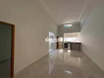 Casa com 3 Quartos à venda, 135m² no Novo Mundo, Uberlândia