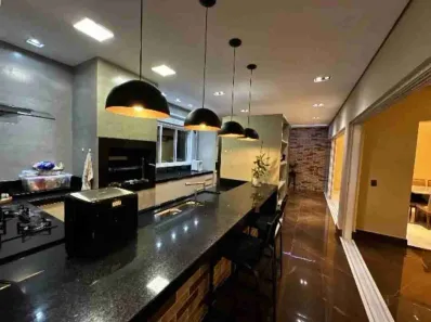 Casa com 3 Quartos para alugar, 280m² no Recreio, Londrina