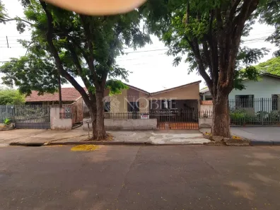 Casa com 6 Quartos à venda, 170m² no Parque Residencial Aeroporto, Maringá
