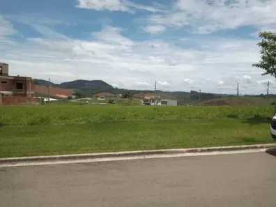 Lote/Terreno à venda, 900m² no São Pedro, Juiz de Fora