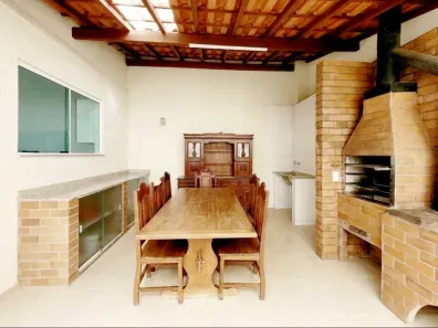 Casa com 3 Quartos à venda, 138m² no São Pedro, Juiz de Fora