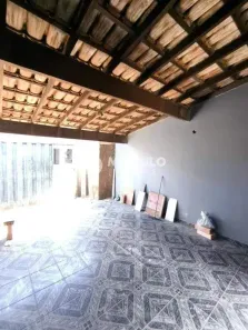 Casa com 3 Quartos à venda, 230m² no Luizote de Freitas, Uberlândia