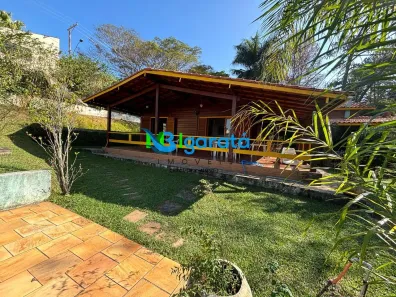 Fazenda/Sítio com 3 Quartos à venda, 220m² no Centro, Igaratá