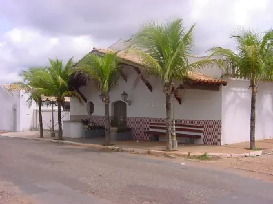 Ponto Comercial com 10 Quartos para alugar, 735m² no Santa Rosa, Cuiabá