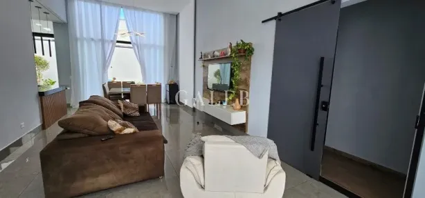 Casa de Condomínio com 3 Quartos à venda, 205m² no Jardim Shangri-Lá, Atibaia