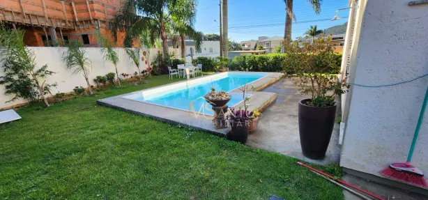 Casa de Condomínio com 4 Quartos à venda, 201m² no Cachoeira do Bom Jesus, Florianópolis