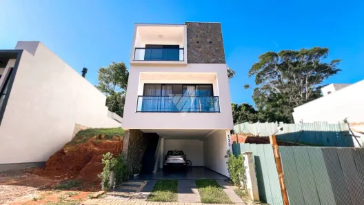 Casa de Condomínio com 3 Quartos à venda, 205m² no Jansen, Gravataí