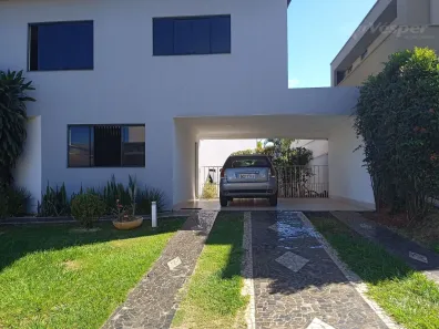 Sobrado com 5 Quartos à venda, 321m² no Jardins Madri, Goiânia