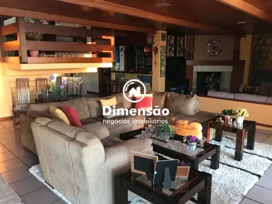 Casa com 4 Quartos para alugar, 410m² no Centro, Florianópolis
