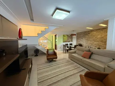 Casa com 4 Quartos à venda, 239m² no Lagoa, Macaé