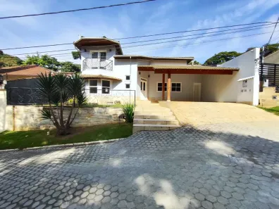 Casa de Condomínio com 3 Quartos para alugar, 353m² no Parque Jardim da Serra, Juiz de Fora