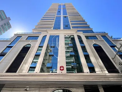 Apartamento com 3 Quartos à venda, 135m² no Meia Praia, Itapema
