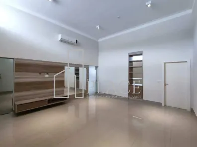 Casa com 3 Quartos para alugar, 220m² no Residencial Reserva Esmeralda, Marília