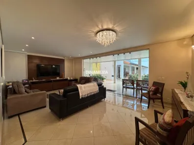 Casa com 3 Quartos à venda, 350m² no Parque do Mirante, Uberaba