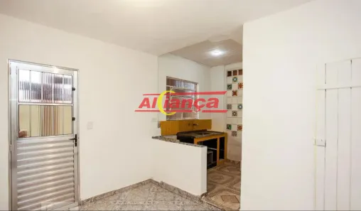 Casa com 2 Quartos para alugar, 54m² no Parque Santo Antônio, Guarulhos